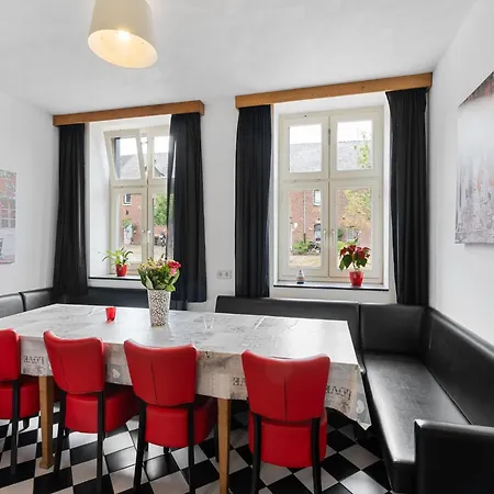 Cozy In With Terrace Vakantiehuis Bemelen